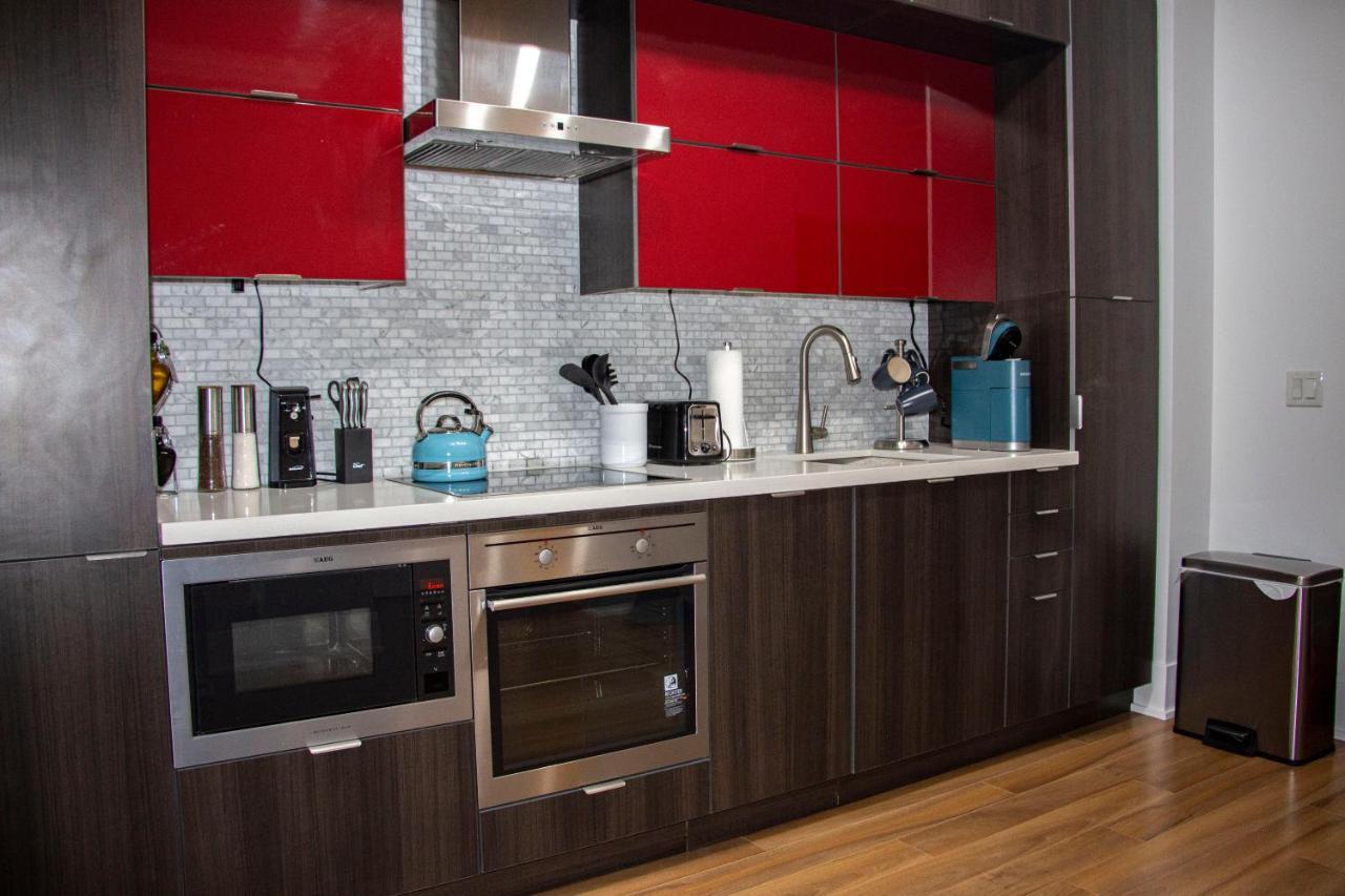 Downtown High-Rise Condo- Cn Tower View Toronto Extérieur photo